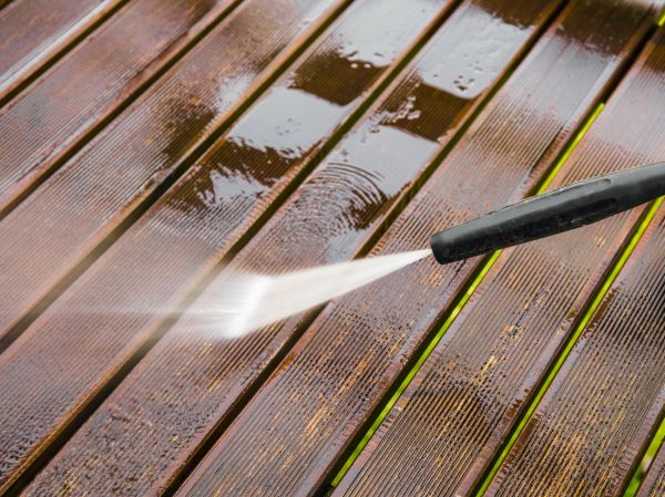 Deck Pressure Washing in Ankeny