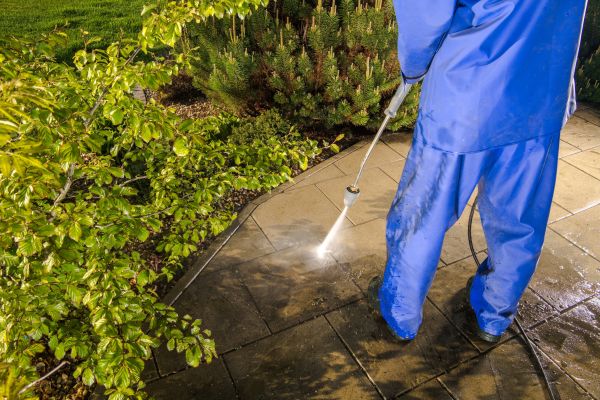 Hardscape Cleaning in Ankeny