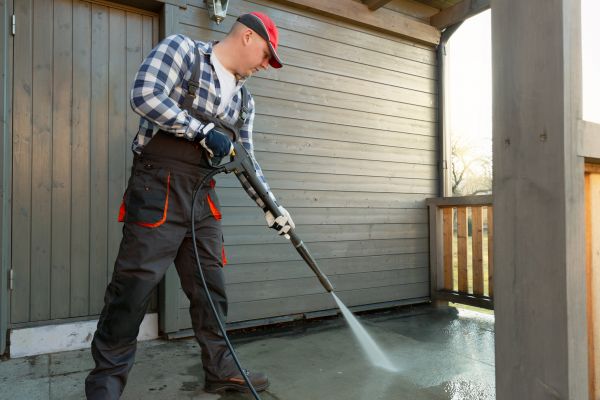 Porch Power Washing in Ankeny