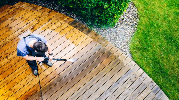 Deck Pressure Cleaning in Ankeny