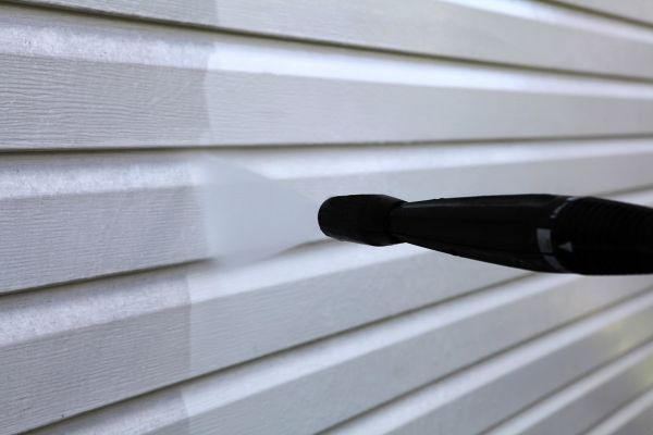 Condo Siding Power Washing in Ankeny