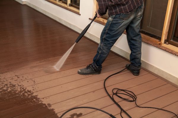 Veranda Cleaning in Ankeny